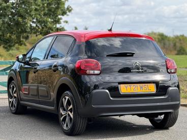 SPOTICAR Citroën C3 1.2 Puretech Shine Plus Euro 6 (s/s) 5dr Used Car - Hatchback Petrol Black - Balsall Common - 1200629292_4