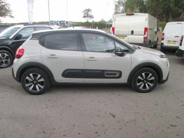 SPOTICAR Citroën C3 1.2 Puretech C-series Edition Euro 6 (s/s) 5dr Used Car - Hatchback Petrol Grey - Wokingham - 1200629733_2