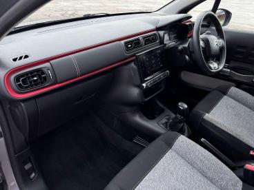 SPOTICAR Citroën C3 1.2 Puretech C-series Euro 6 (s/s) 5dr Used Car - Hatchback Petrol Grey - Blackpool - 1200629781_2