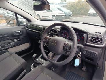 SPOTICAR Citroën C3 1.2 Puretech Plus Euro 6 (s/s) 5dr Used Car - Hatchback Petrol Beige - Aylesbury - 1200629836_5