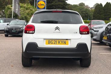 SPOTICAR Citroën C3 1.2 Puretech Shine Plus Euro 6 (s/s) 5dr Used Car - Hatchback Petrol White - Torquay - 1200630841_4