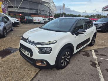 SPOTICAR Citroën C3 1.2 Puretech C-series Edition Euro 6 (s/s) 5dr Used Car - Hatchback Petrol White - Southampton - 1200631686_5