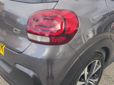 SPOTICAR Citroën C3 1.2 Puretech Shine Plus Euro 6 (s/s) 5dr Used Car - Hatchback Petrol Grey - Wakefield - 1200639911_5