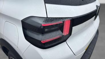 SPOTICAR Citroën C3 1.2 Hybrid Max E-dsc Euro 6 (s/s) 5dr Used Car - Hatchback Hybrid White - Redditch - 1200642780_5