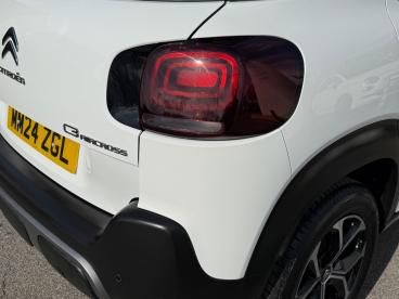 SPOTICAR Citroën C3 Aircross 1.2 Puretech You! Euro 6 (s/s) 5dr Used Car - Suv Petrol White - Wakefield - 1200507210_5