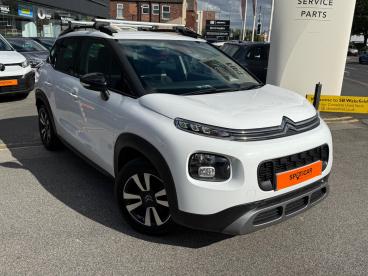 SPOTICAR Citroën C3 Aircross 1.2 Puretech Feel Euro 6 (s/s) 5dr Used Car - Suv Petrol White - Wakefield - 1200536455_1