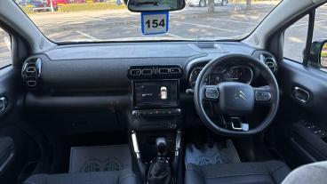 SPOTICAR Citroën C3 Aircross 1.2 Puretech Max Euro 6 (s/s) 5dr Used Car - Suv Petrol White - Newport - 1200546074_4