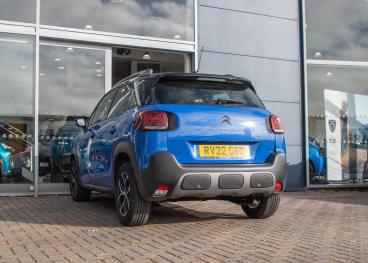 SPOTICAR Citroën C3 Aircross 1.2 Puretech Shine Euro 6 (s/s) 5dr Used Car - Suv Petrol Blue - Aldershot - 1200548431_4