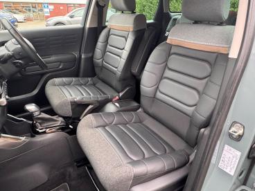 SPOTICAR Citroën C3 Aircross 1.2 Puretech Shine Plus Eat6 Euro 6 (s/s) 5dr Used Car - Suv Petrol Grey - Chorley - 1200551368_2