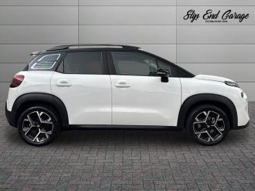 SPOTICAR Citroën C3 Aircross 1.2 Puretech Max Euro 6 (s/s) 5dr Used Car - Suv Petrol White - Luton - 1200551754_2
