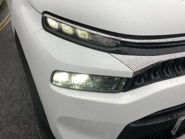 SPOTICAR Citroën C3 Aircross 1.2 Puretech Shine Euro 6 (s/s) 5dr Used Car - Suv Petrol White - Plymouth - 1200552343_3