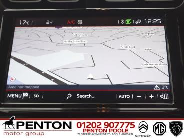 SPOTICAR Citroën C3 Aircross 1.2 Puretech Shine Euro 6 (s/s) 5dr Used Car - Suv Petrol White - Poole - 1200554828_2