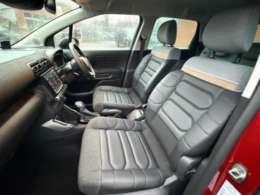 SPOTICAR Citroën C3 Aircross 1.2 Puretech Max Eat6 Euro 6 (s/s) 5dr Used Car - Suv Petrol Red - Wantage - 1200560779_2