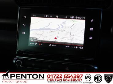 SPOTICAR Citroën C3 Aircross 1.2 Puretech Gpf Flair Euro 6 (s/s) 5dr Used Car - Suv Petrol White - Salisbury - 1200570176_3