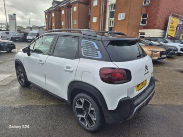 SPOTICAR Citroën C3 Aircross 1.2 Puretech Shine Plus Eat6 Euro 6 (s/s) 5dr Used Car - Suv Petrol White - Southampton - 1200577555_3