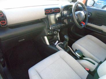 SPOTICAR Citroën C3 Aircross 1.2 Puretech Flair Euro 6 (s/s) 5dr Used Car - Suv Petrol Beige - Southampton - 1200578951_2