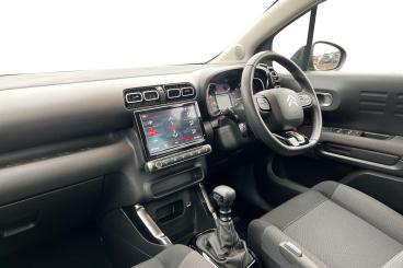 SPOTICAR Citroën C3 Aircross 1.2 Puretech Shine Euro 6 (s/s) 5dr Used Car - Suv Petrol Red - Basildon - 1200582253_2