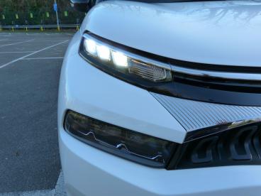 SPOTICAR Citroën C3 Aircross 1.2 Puretech Shine Eat6 Euro 6 (s/s) 5dr Used Car - Suv Petrol White - Uckfield - 1200583438_2