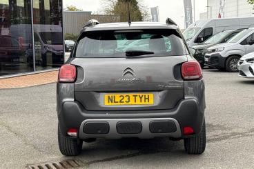 SPOTICAR Citroën C3 Aircross 1.2 Puretech C-series Edition Euro 6 (s/s) 5dr Used Car - Suv Petrol Grey - Exeter - 1200591362_4
