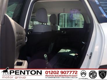 SPOTICAR Citroën C3 Aircross 1.2 Puretech Max Eat6 Euro 6 (s/s) 5dr Used Car - Suv Petrol White - Christchurch - 1200596767_4