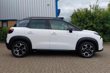 SPOTICAR Citroën C3 Aircross 1.2 Puretech Max Eat6 Euro 6 (s/s) 5dr Used Car - Suv Petrol White - Fareham - 1200599580_2