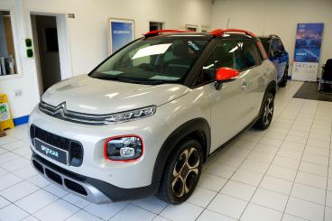 SPOTICAR Citroën C3 Aircross 1.2 Puretech Flair Eat6 Euro 6 (s/s) 5dr Used Car - Suv Petrol Beige - Newport - 1200601670_4