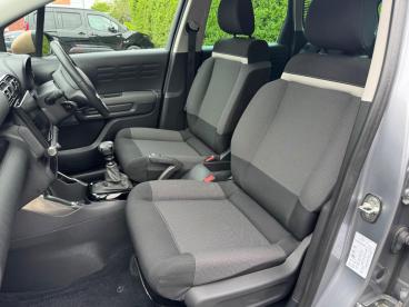 SPOTICAR Citroën C3 Aircross 1.2 Puretech C-series Edition Euro 6 (s/s) 5dr Used Car - Suv Petrol Grey - Chorley - 1200602044_2