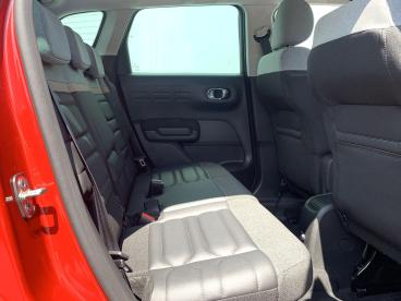 SPOTICAR Citroën C3 Aircross 1.2 Puretech Max Euro 6 (s/s) 5dr Used Car - Suv Petrol Red - Blackburn - 1200614974_5