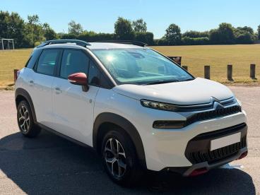 SPOTICAR Citroën C3 Aircross 1.2 Puretech C-series Euro 6 (s/s) 5dr Used Car - Suv Petrol White - Maidstone - 1200615230_1