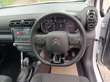 SPOTICAR Citroën C3 Aircross 1.2 Puretech Shine Plus Eat6 Euro 6 (s/s) 5dr Used Car - Suv Petrol White - Aylesbury - 1200615724_3