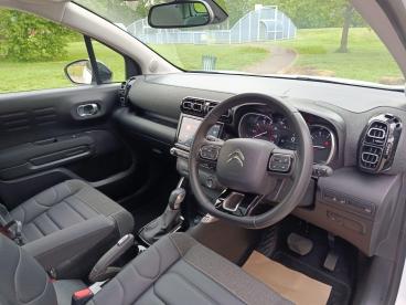 SPOTICAR Citroën C3 Aircross 1.2 Puretech Shine Plus Eat6 Euro 6 (s/s) 5dr Used Car - Suv Petrol White - Aylesbury - 1200615724_5