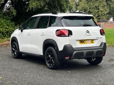SPOTICAR Citroën C3 Aircross 1.2 Puretech C-series Edition Euro 6 (s/s) 5dr Used Car - Suv Petrol White - Bolton - 1200630619_3