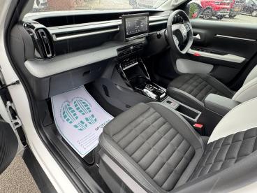 SPOTICAR Citroën C3 Aircross 1.2 Hybrid Max E-dsc Euro 6 (s/s) 5dr Used Car - Suv Hybrid White - Chorley - 1200633090_4