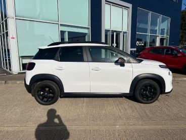 SPOTICAR Citroën C3 Aircross 1.2 Puretech C-series Edition Euro 6 (s/s) 5dr Used Car - Suv Petrol White - Kettering - 1200636671_2