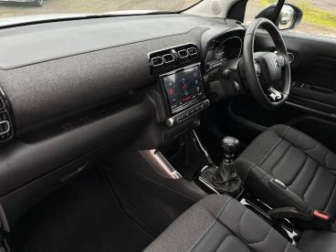 SPOTICAR Citroën C3 Aircross 1.2 Puretech Shine Plus Euro 6 (s/s) 5dr Used Car - Suv Petrol White - Blackpool - 1200639420_2