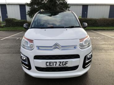 SPOTICAR Citroën C3 Picasso 1.2 Puretech Platinum Euro 6 5dr Used Car - Mpv Petrol White - Bridgend - 1200555351_2