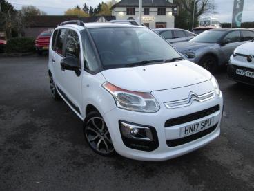 SPOTICAR Citroën C3 Picasso 1.2 Puretech Platinum Euro 6 5dr Used Car - Mpv Petrol White - Wokingham - 1200562414_1