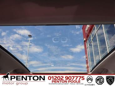 SPOTICAR Citroën C3 Picasso 1.6 Bluehdi Platinum Euro 6 5dr Used Car - Mpv Diesel White - Poole - 1200624346_2