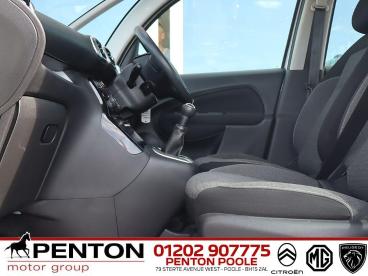 SPOTICAR Citroën C3 Picasso 1.6 Bluehdi Platinum Euro 6 5dr Used Car - Mpv Diesel White - Poole - 1200624346_4