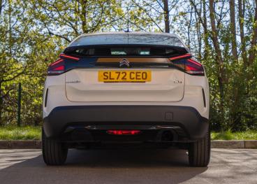 SPOTICAR Citroën C4 1.2 Puretech Sense Euro 6 (s/s) 5dr Used Car - Hatchback Petrol White - Aldershot - 1200498771_4