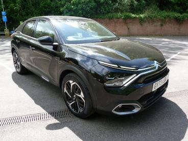 SPOTICAR Citroën C4 1.2 Puretech Max Euro 6 (s/s) 5dr Used Car - Hatchback Petrol Black - Wokingham - 1200516809_1