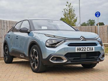 SPOTICAR Citroën C4 1.2 Puretech Shine Plus Eat8 Euro 6 (s/s) 5dr Used Car - Hatchback Petrol Blue - Southampton - 1200550018_1