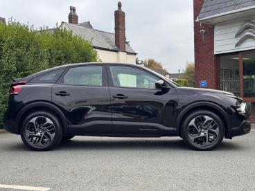 SPOTICAR Citroën C4 1.2 Puretech Plus Euro 6 (s/s) 5dr Used Car - Hatchback Petrol Black - Chorley - 1200551055_3