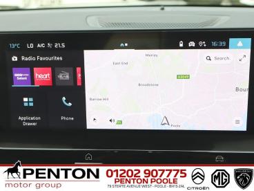 SPOTICAR Citroën C4 1.2 Puretech Max Eat8 Euro 6 (s/s) 5dr Used Car - Hatchback Petrol Black - Poole - 1200560324_2