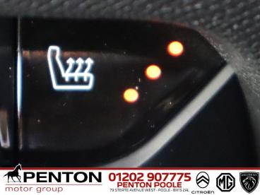 SPOTICAR Citroën C4 1.2 Puretech Max Eat8 Euro 6 (s/s) 5dr Used Car - Hatchback Petrol Black - Poole - 1200560324_3