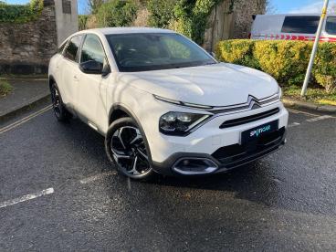 SPOTICAR Citroën C4 1.2 Puretech Max Eat8 Euro 6 (s/s) 5dr Used Car - Hatchback Petrol White - Plymouth - 1200560606_1