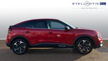 SPOTICAR Citroën C4 1.2 Puretech Shine Euro 6 (s/s) 5dr Used Car - Hatchback Petrol Red - Leicester - 1200568169_2