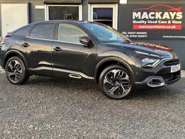 SPOTICAR Citroën C4 1.2 Puretech Shine Euro 6 (s/s) 5dr Used Car - Hatchback Petrol Black - Inverness - 1200573216_1