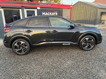 SPOTICAR Citroën C4 1.2 Puretech Shine Euro 6 (s/s) 5dr Used Car - Hatchback Petrol Black - Inverness - 1200573216_3