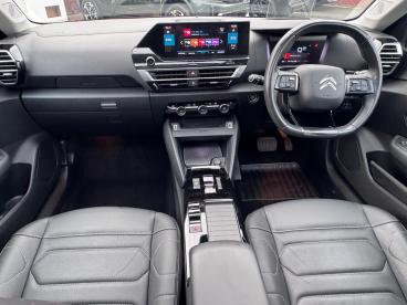 SPOTICAR Citroën C4 1.2 Puretech Shine Plus Eat8 Euro 6 (s/s) 5dr Used Car - Hatchback Petrol  - Chorley - 1200573450_4